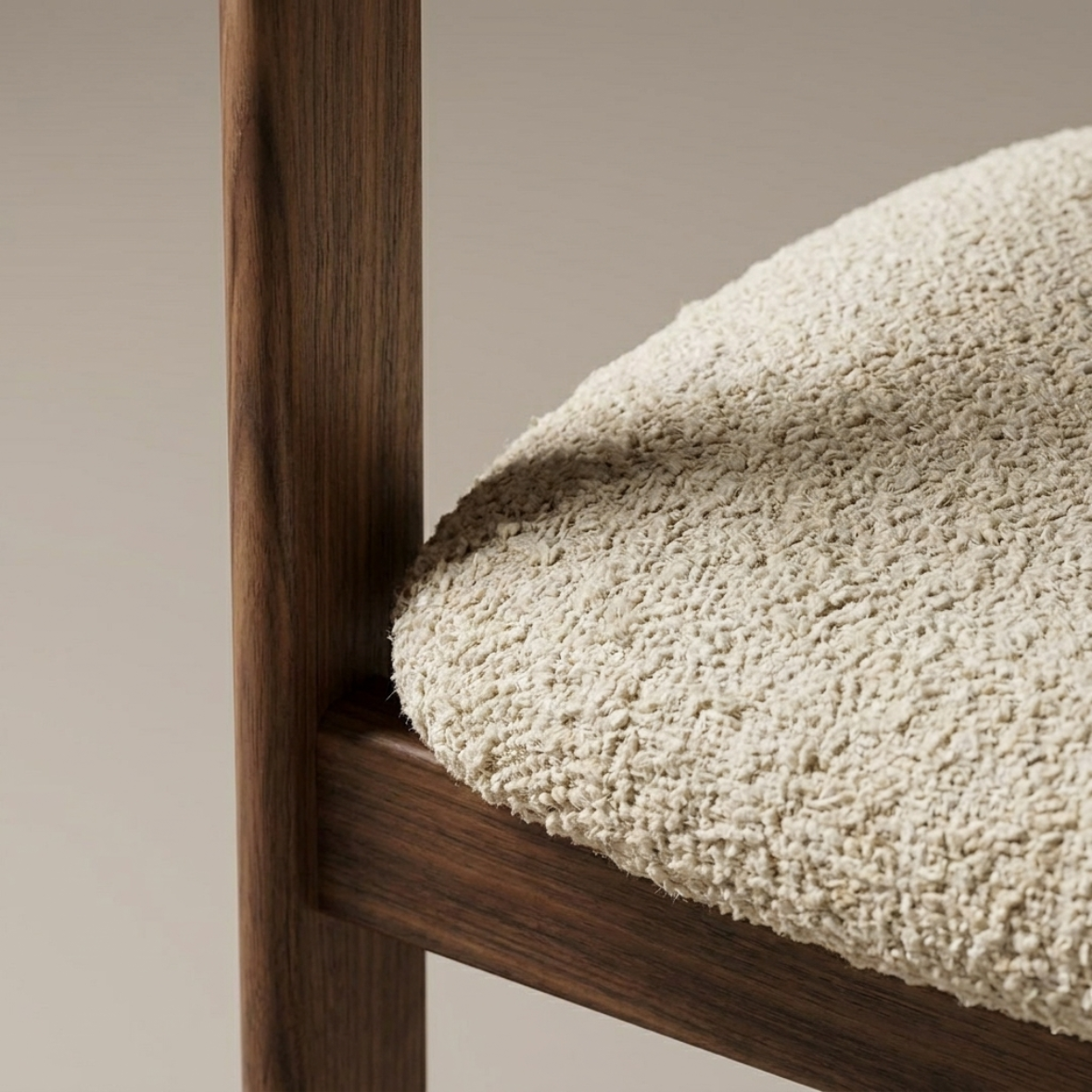 Zoria Forma Dining Chair