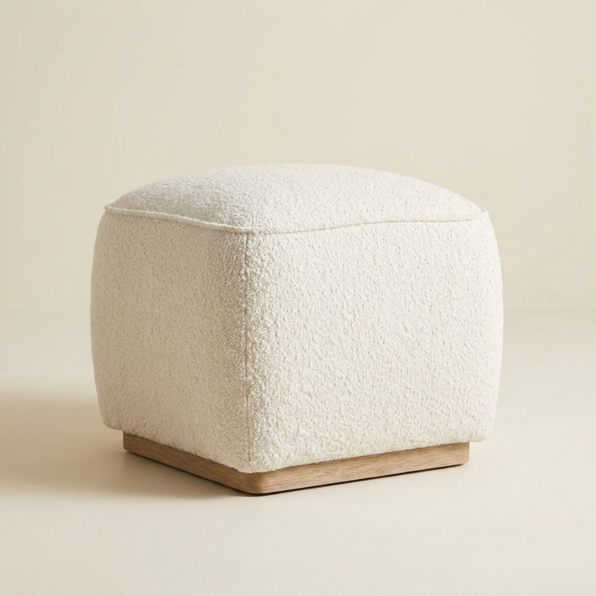 NOMA Bouclé Ottoman