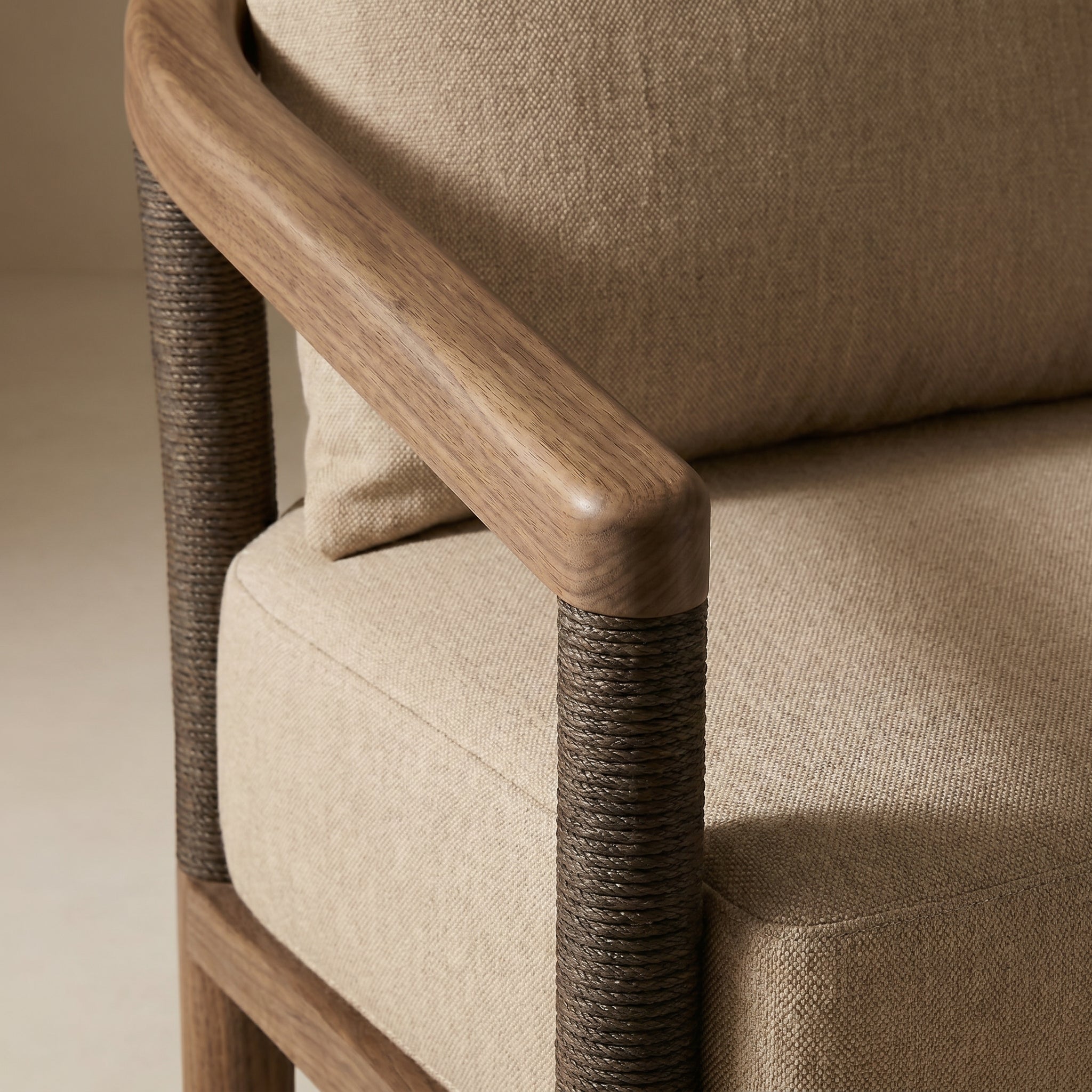 Haven Outdoor Lounge Chair