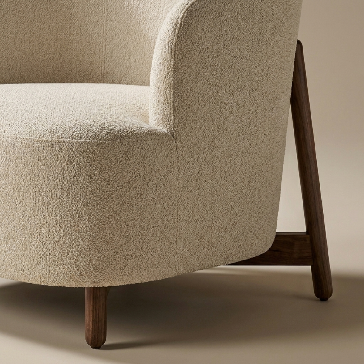 Zoria Halo Lounge Chair